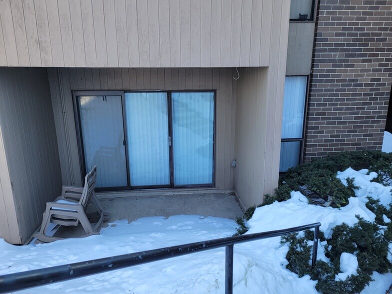 Building Photo - 12 Shrewsbury Green Dr