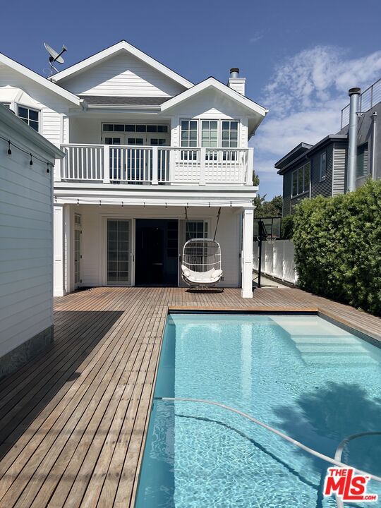 Building Photo - 1024 23rd St