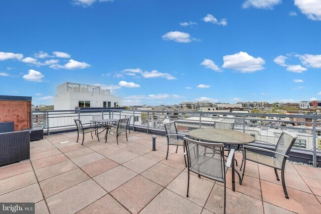 Building Photo - 2120 Vermont Ave NW