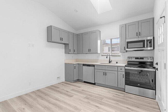 Interior Photo - 12602 Kensington Ln