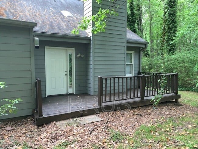 Building Photo - 275 Juliet Ln SW