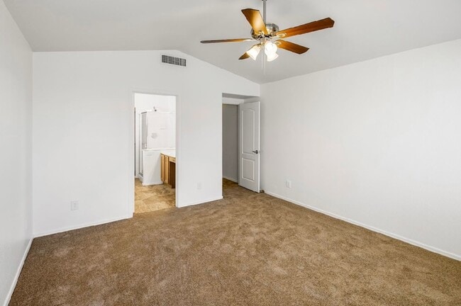 Building Photo - AVAILABLE NOW IN MESA RED MOUNTAIN AREA