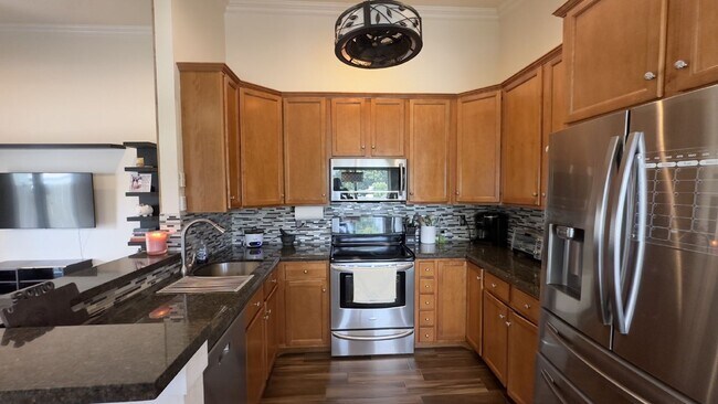 Building Photo - $2,995.00 - 3 Beds / 2 Baths, no deposit option available!