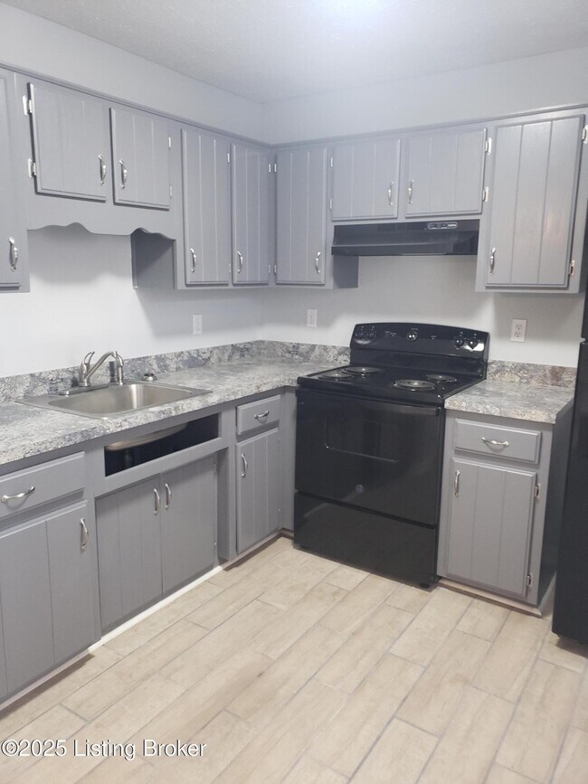 Building Photo - 108 E Florence Ave