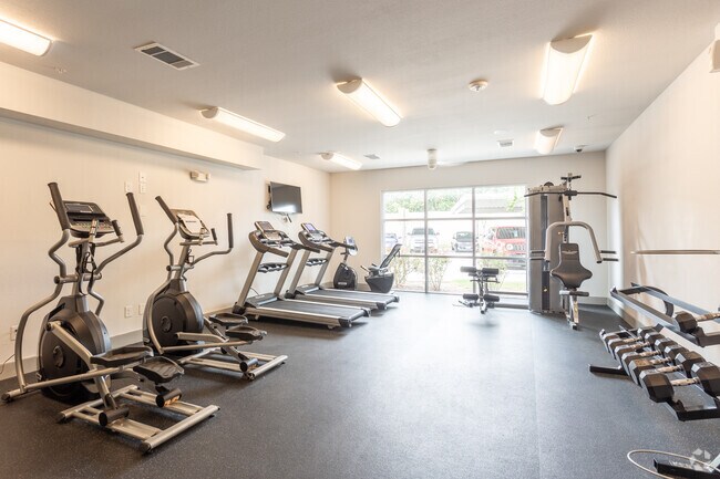 Fitness Center - Urban Oaks