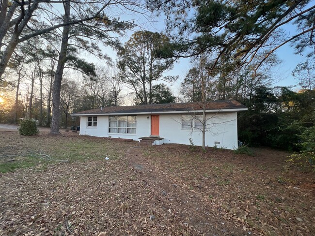 Primary Photo - Central Auburn - Single Family Home