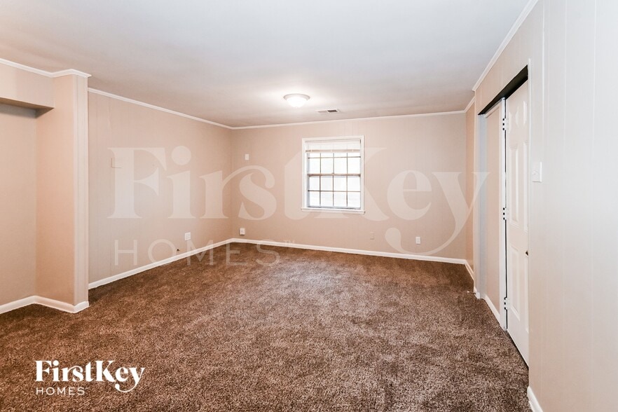 Building Photo - 1620 Hester Rd