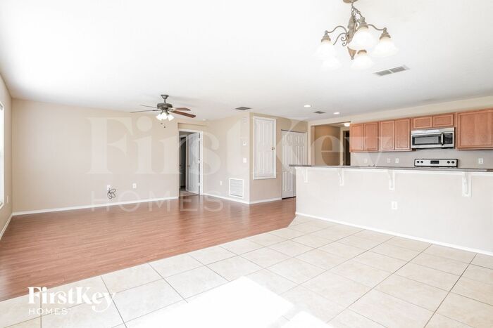 Building Photo - 4420 Starlight Pointe Dr