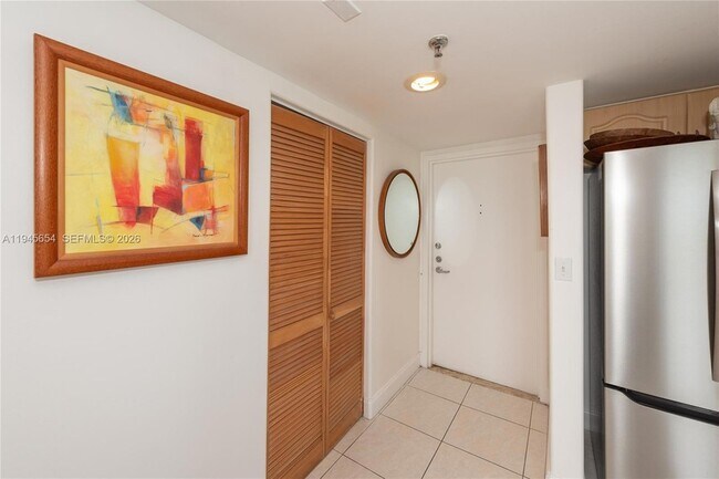 Building Photo - 2400 SW 3rd Ave