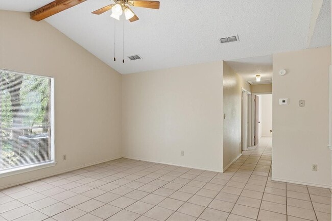 Building Photo - 405 Whitetail Dr
