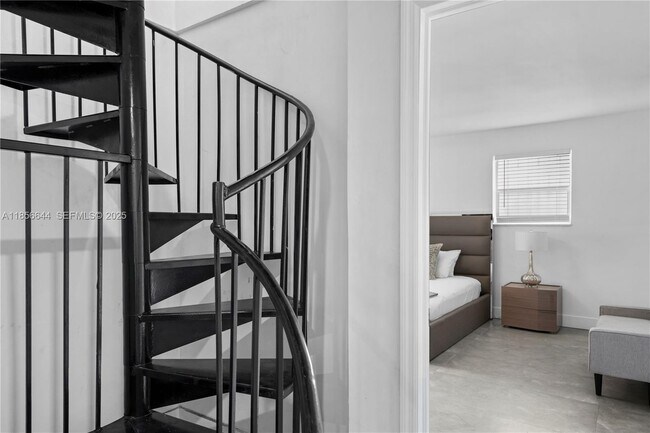 Building Photo - 4322 Polk St