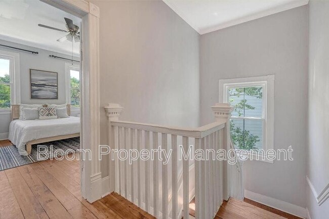 Building Photo - 169 Fishburne St