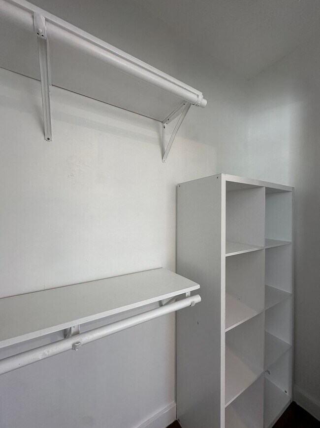 Building Photo - Immediate Move-In! Renovated 2BR House Near Ball State w/ Fireplace & Outdoor Space