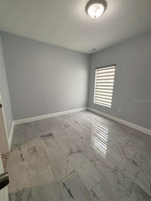 Building Photo - 1174 Haines Dr