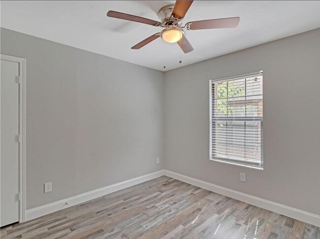 Building Photo - 1614 Doubletree Dr