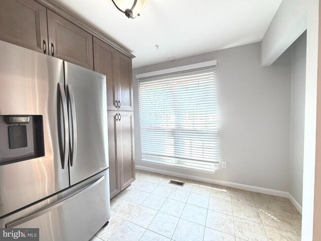 Building Photo - 249 Edge Creek Ln