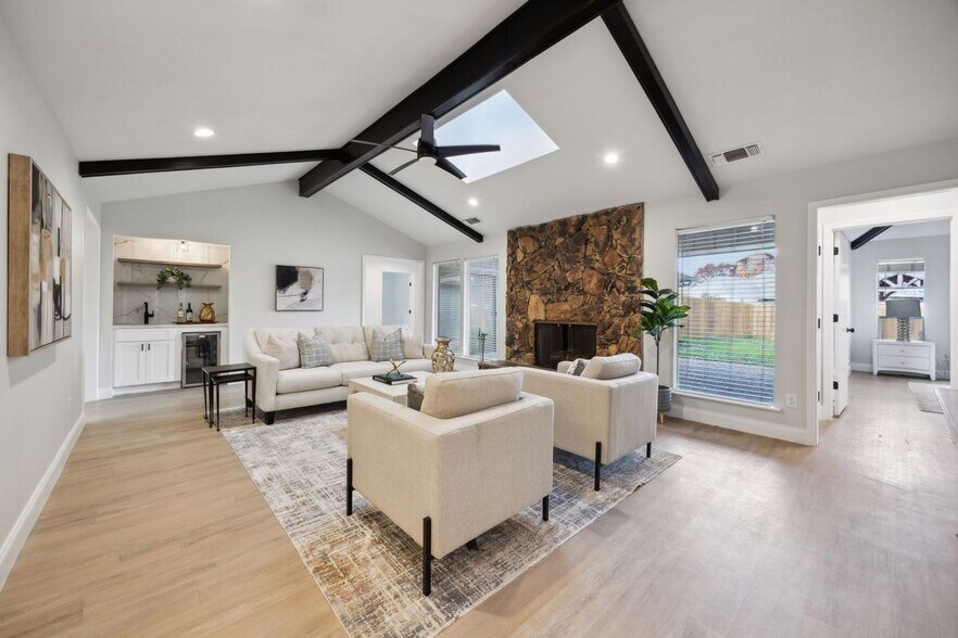 Building Photo - 3413 Parkhaven Dr