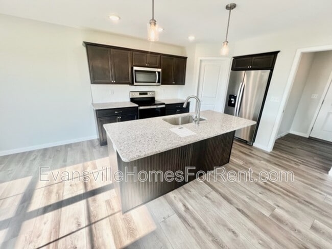 Building Photo - 12841 Halle Dr