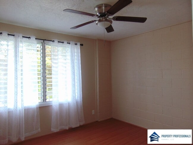 Building Photo - Kapiolani Villa Condo
