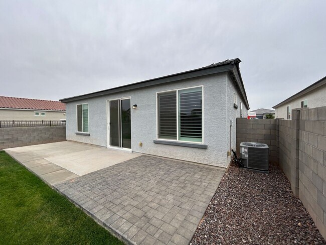 Building Photo - 18023 W Soft Wind Dr