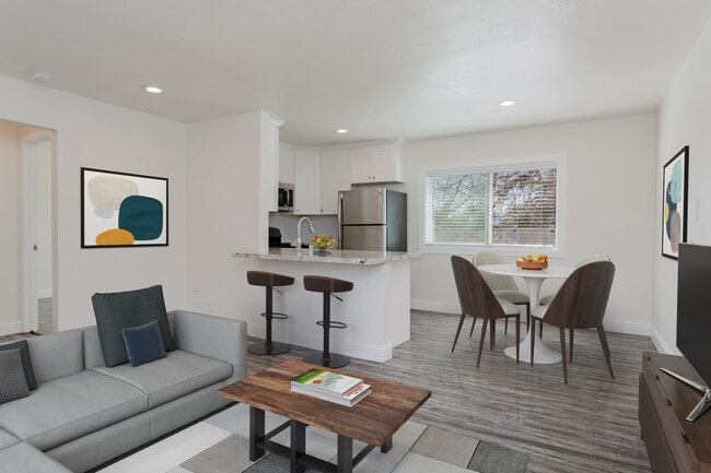 Building Photo - Palm Court Apartments