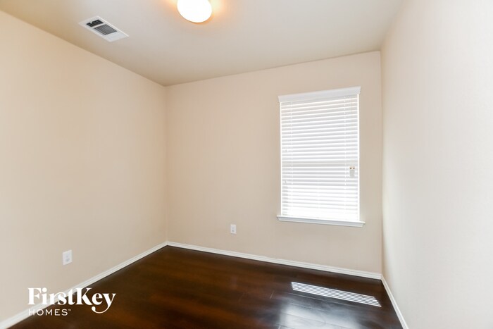 Building Photo - 1480 Arabella Ave