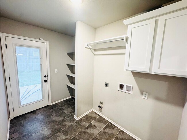 Building Photo - 11504 SW 8th Cir