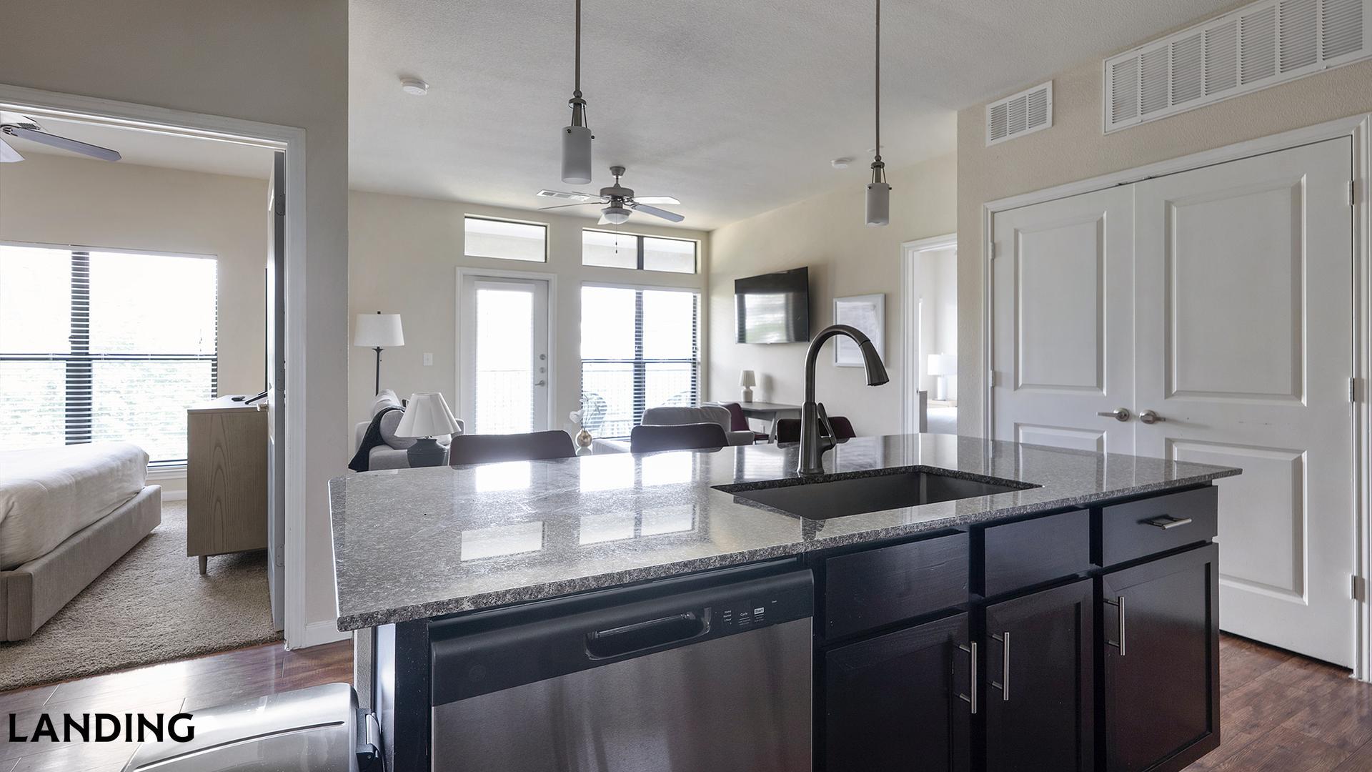 Building Photo - 715 W Slaughter Ln