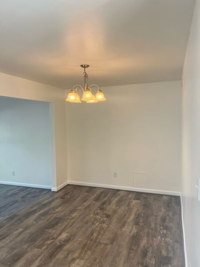 Building Photo - FOR RENT VIRGINIA BEACH!