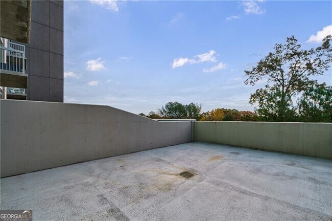 Building Photo - 3300 Windy Ridge Pkwy SE
