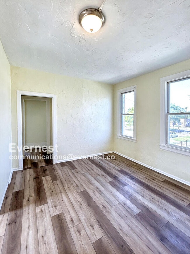 Building Photo - 3404 Walton Ave