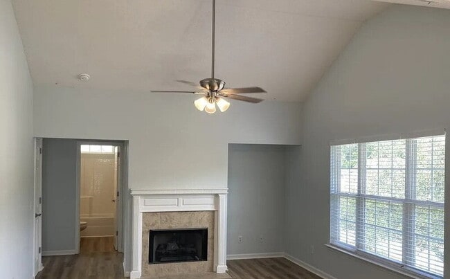 Building Photo - 129 Ridgewood Cir