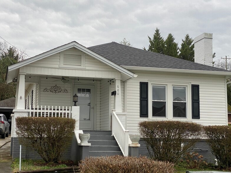 Building Photo - 600 Franklin St