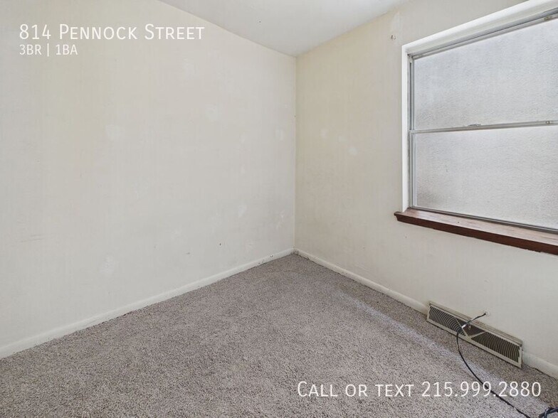 Building Photo - 814 Pennock St