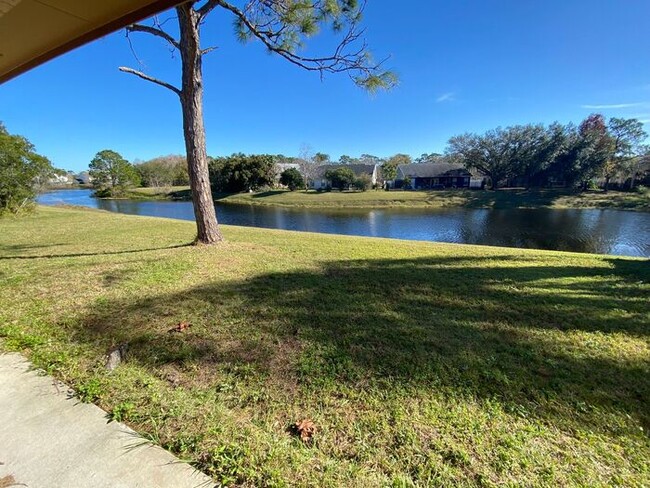 Building Photo - Wonderful 3/2 Home w/ Pond View Near UCF