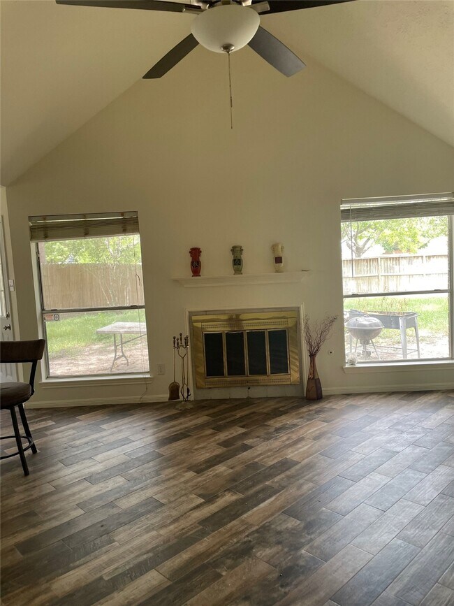 Building Photo - 11306 Yorkshire Oaks Dr