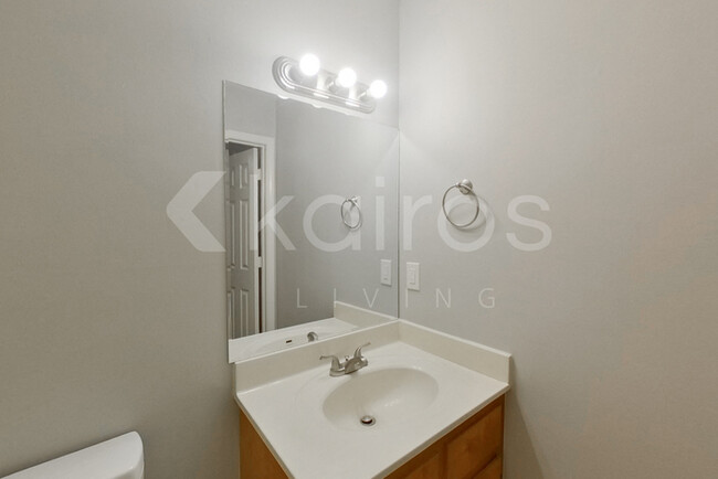 Building Photo - 401 Beaver Pointe Dr