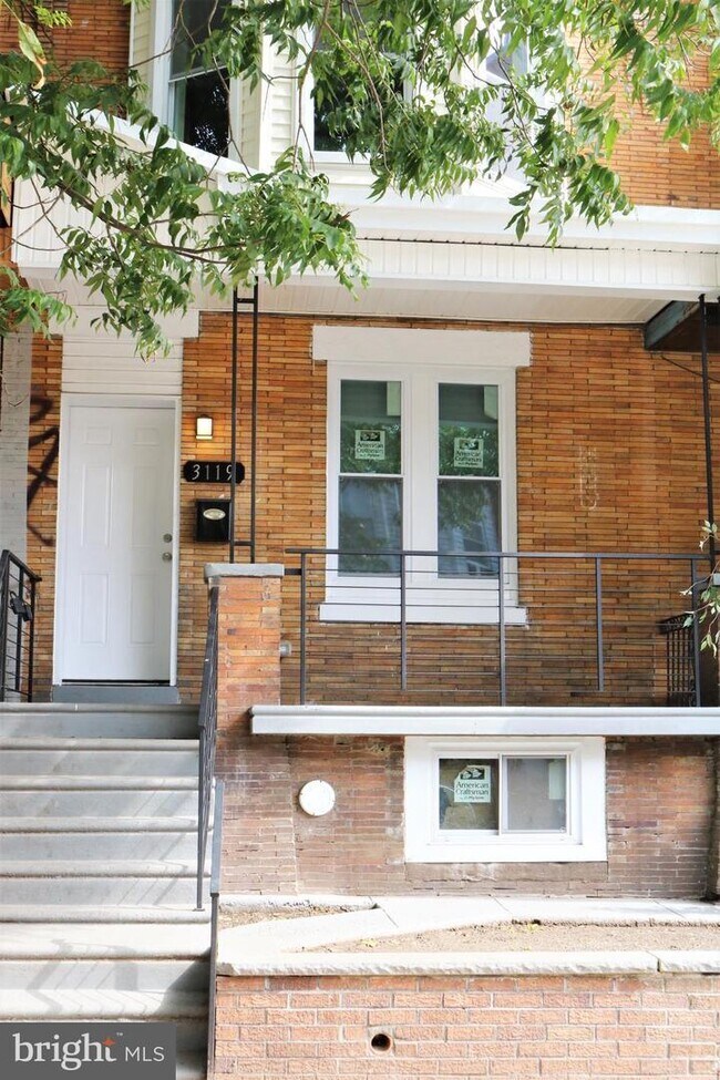 Building Photo - 3119 N Judson St