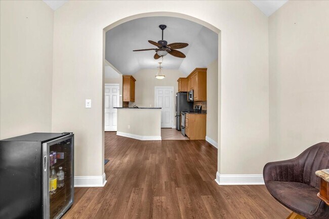 Building Photo - 38 Castle Bay Dr