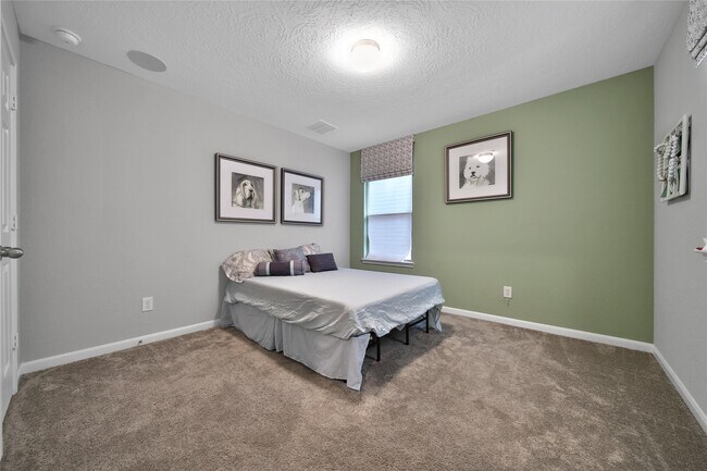 Building Photo - 3306 Forest Dr