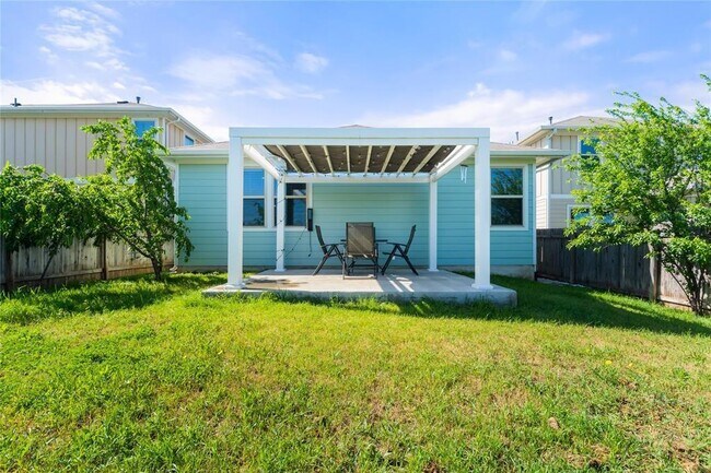 Building Photo - 121 Guemal Rd