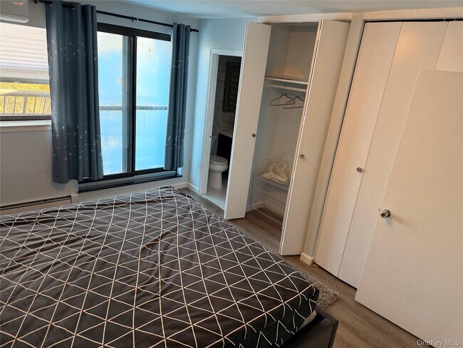 Building Photo - 55-12 Main St