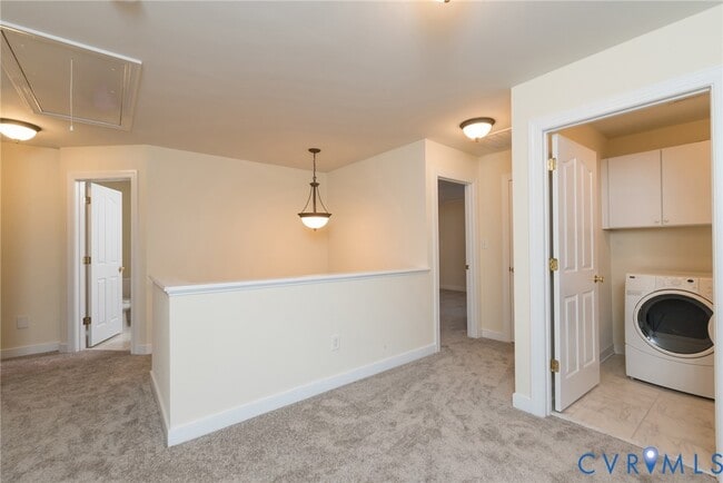 Building Photo - 11412 Pinedale Dr
