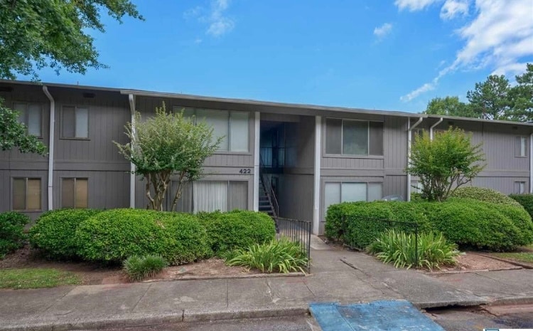 Primary Photo - 422 Skyview Dr