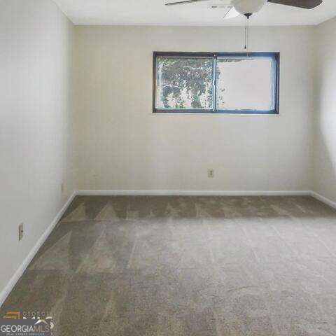 Building Photo - 291 Country Club Dr