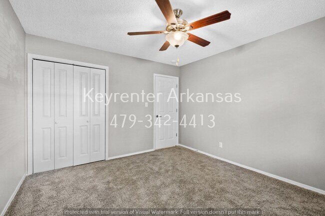 Building Photo - Cozy 2 Bedroom Duplex with Fireplace & Spacious Backyard!