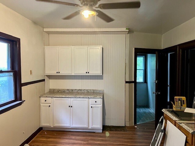 Building Photo - 136 Milton St