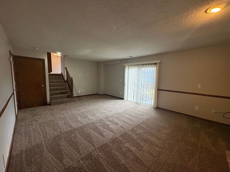 Building Photo - 720 Northpoint Ave