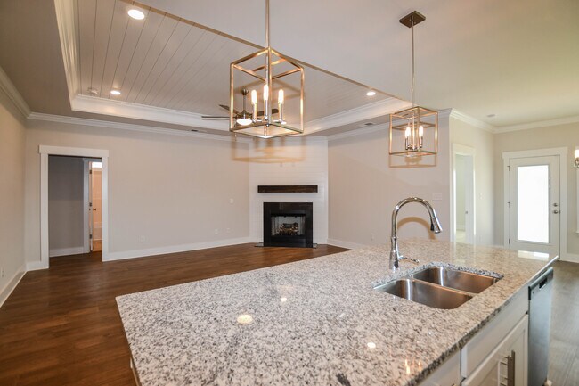 Building Photo - 148 Rosemary Ayers Dr