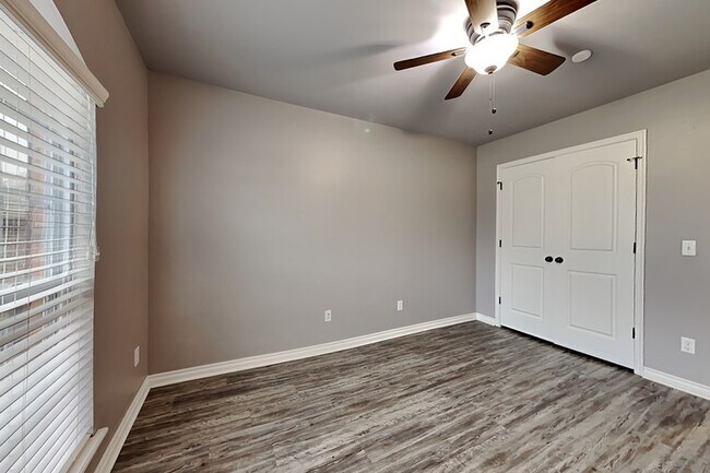 Building Photo - 9908 Allie Hope Ln